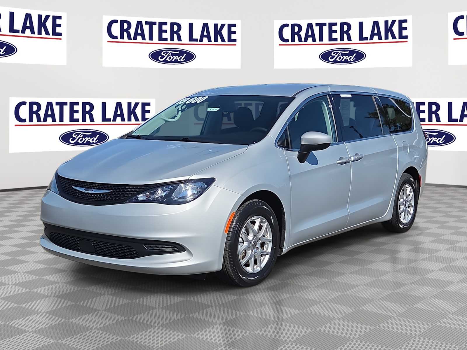 2023 Chrysler Voyager