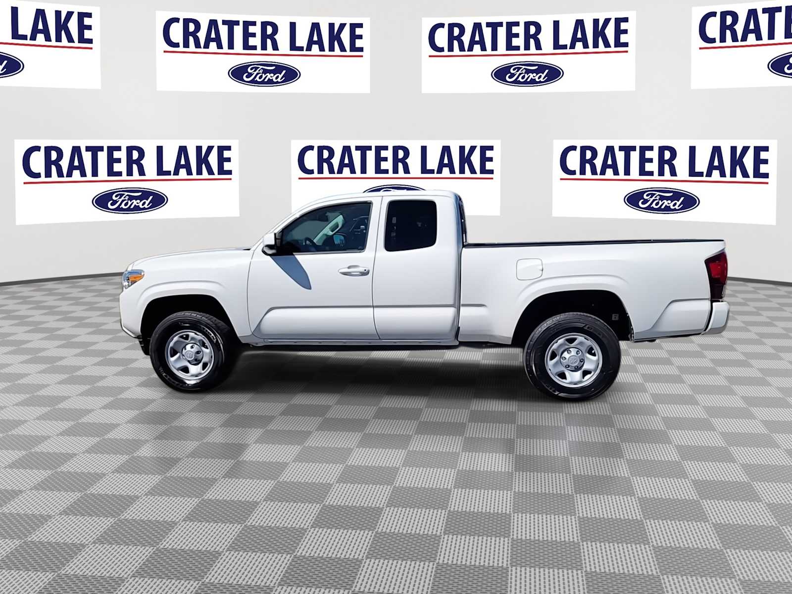 View vehicle photo 5