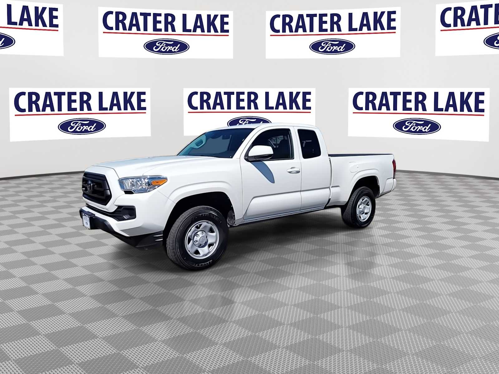 View vehicle photo 4