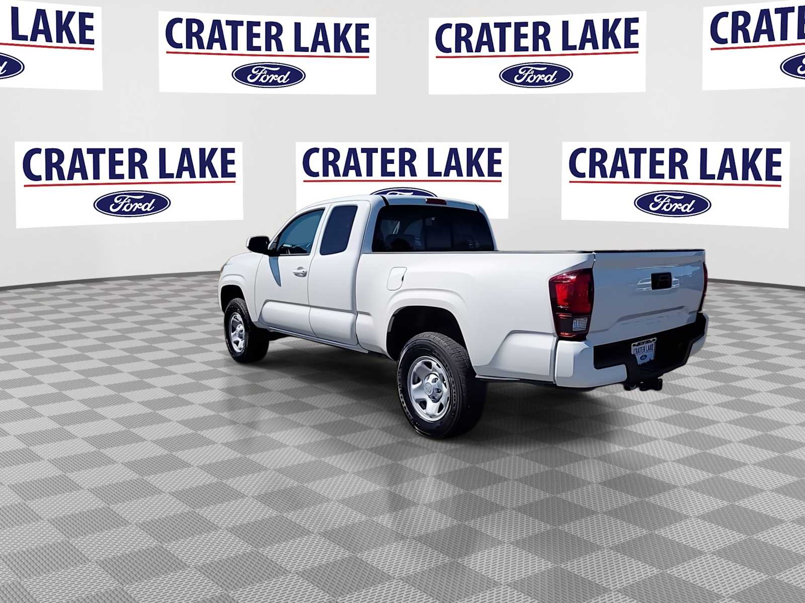 View vehicle photo 6