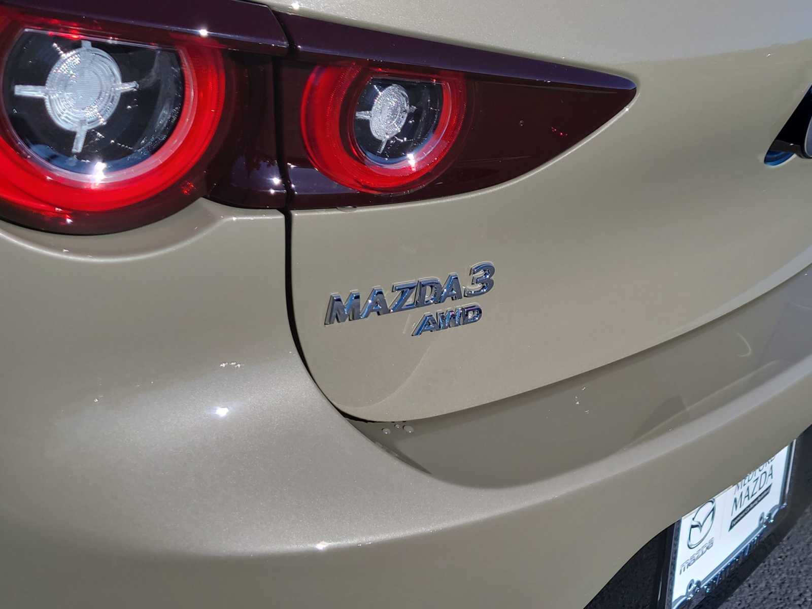 2024 Mazda Mazda3 Hatchback 2.5 Carbon Turbo 15