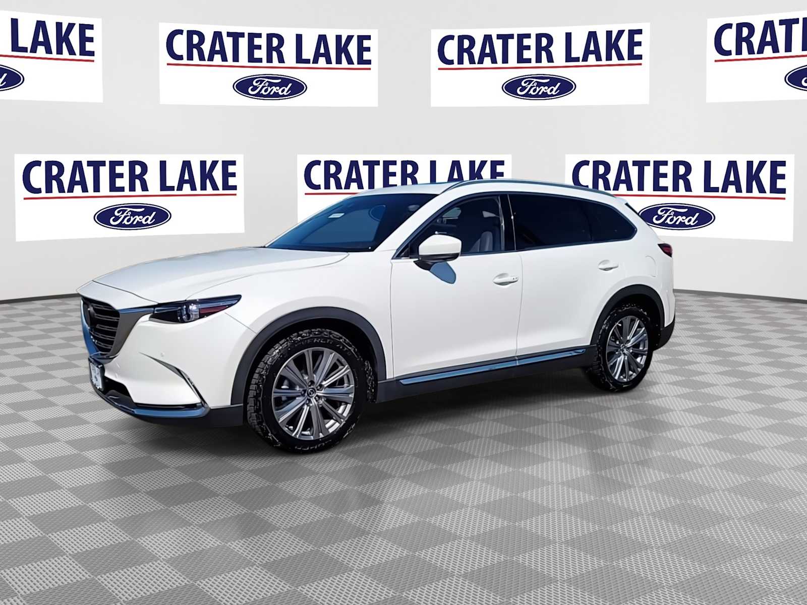 View vehicle photo 4