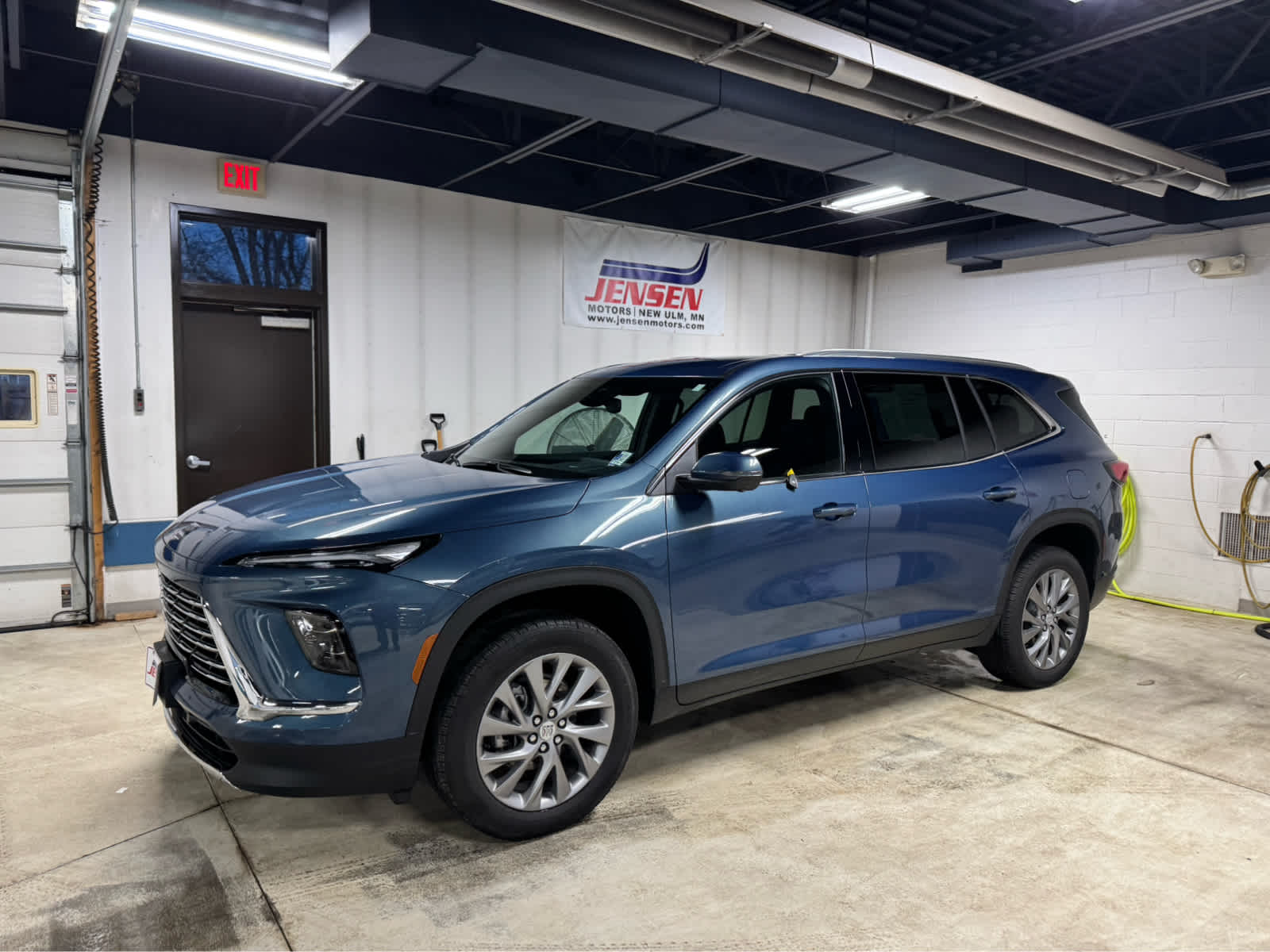 Ocean Blue Metallic 2025 Buick Enclave Preferred AWD SUV / Crossover Four-Wheel Drive 8-Speed Automatic