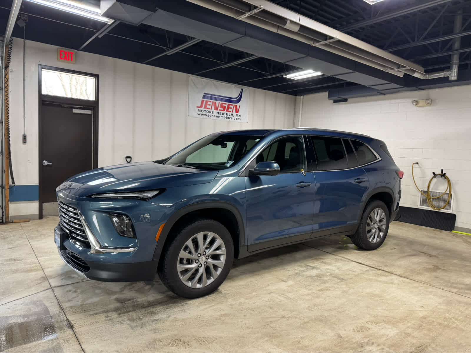 Ocean Blue Metallic 2025 Buick Enclave Preferred AWD SUV / Crossover Four-Wheel Drive 8-Speed Automatic