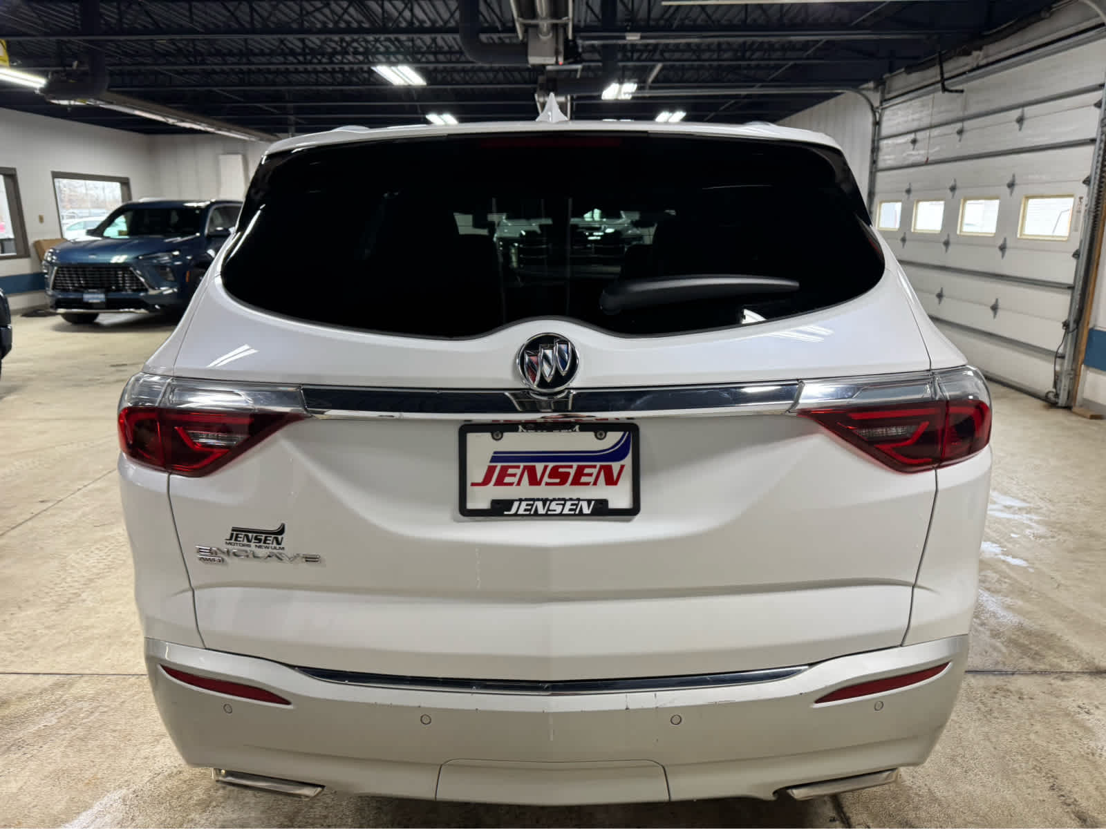 View vehicle photo 5