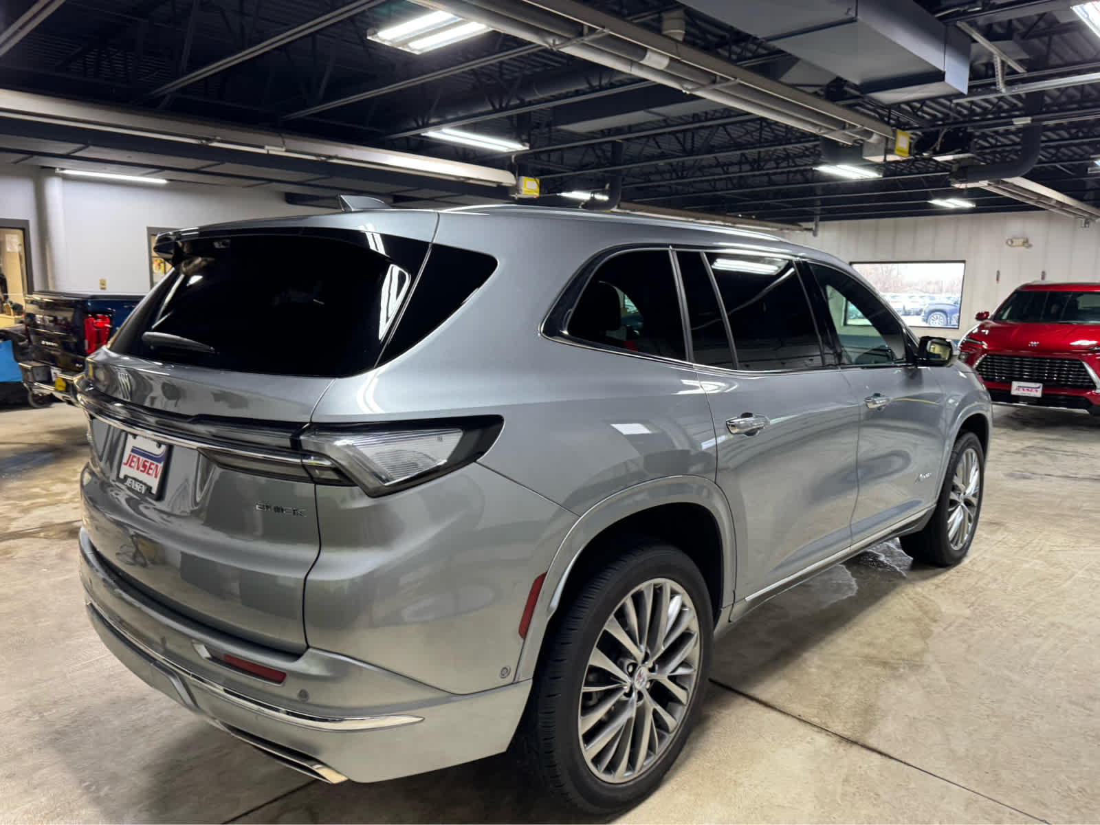 View vehicle photo 4