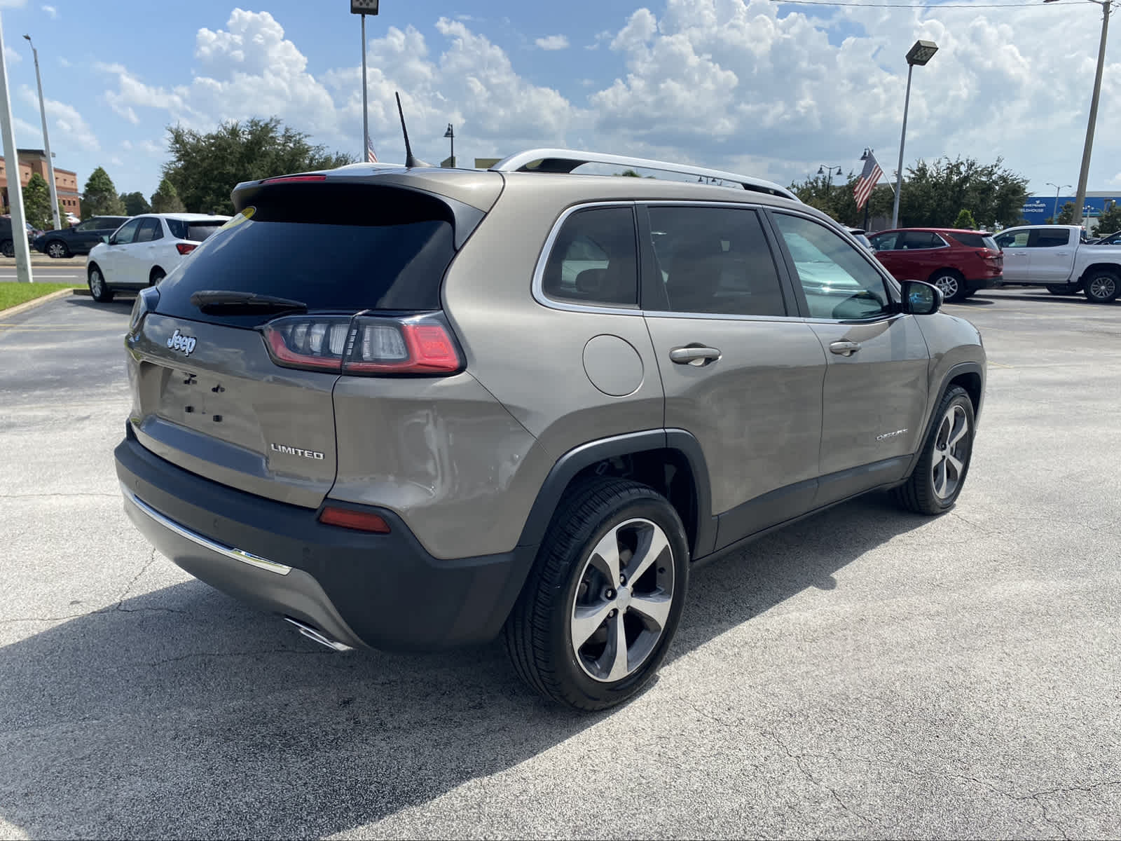 2019 Jeep Cherokee Limited 8