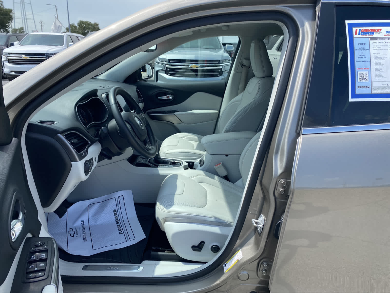 2019 Jeep Cherokee Limited 13