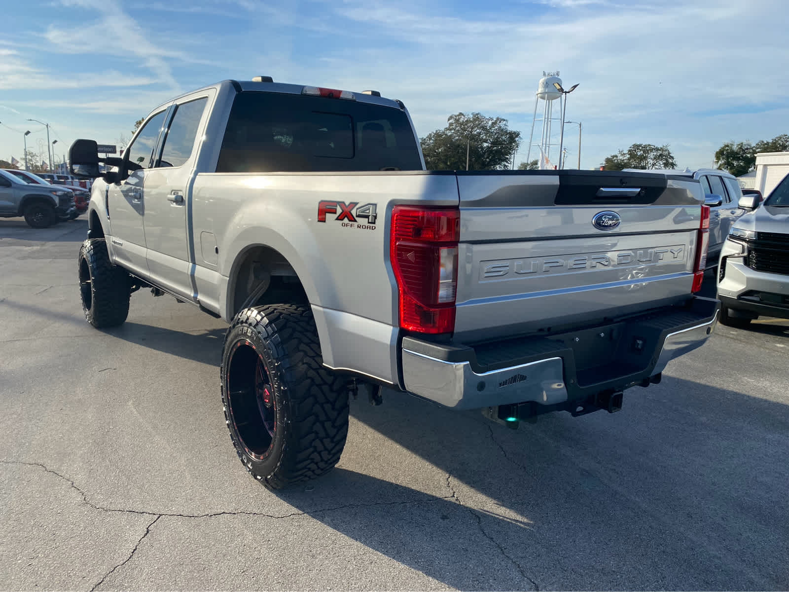 2022 Ford Super Duty F-250 SRW LARIAT 4WD Crew Cab 6.75 Box 6