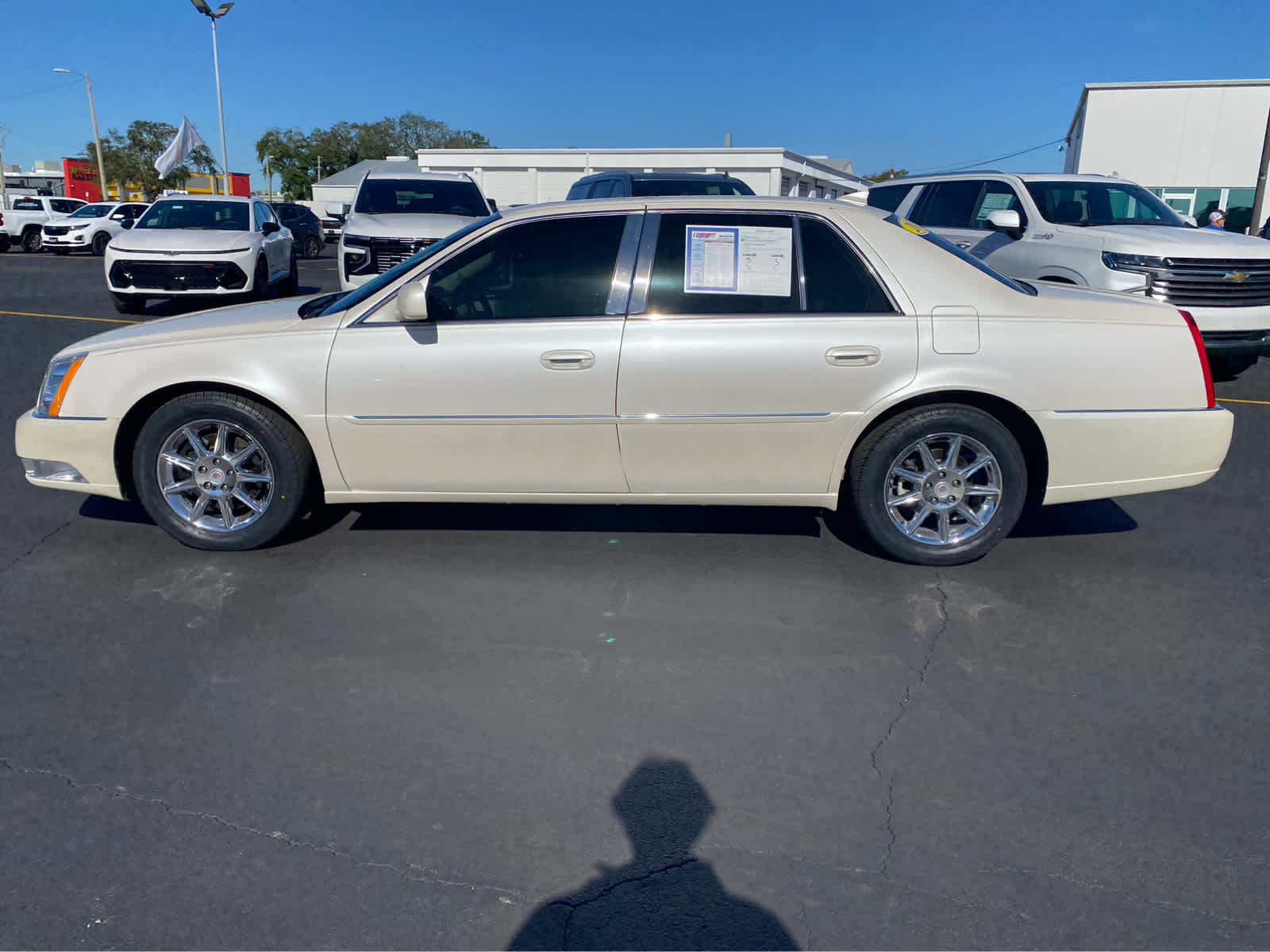 2011 Cadillac DTS Luxury Collection 5