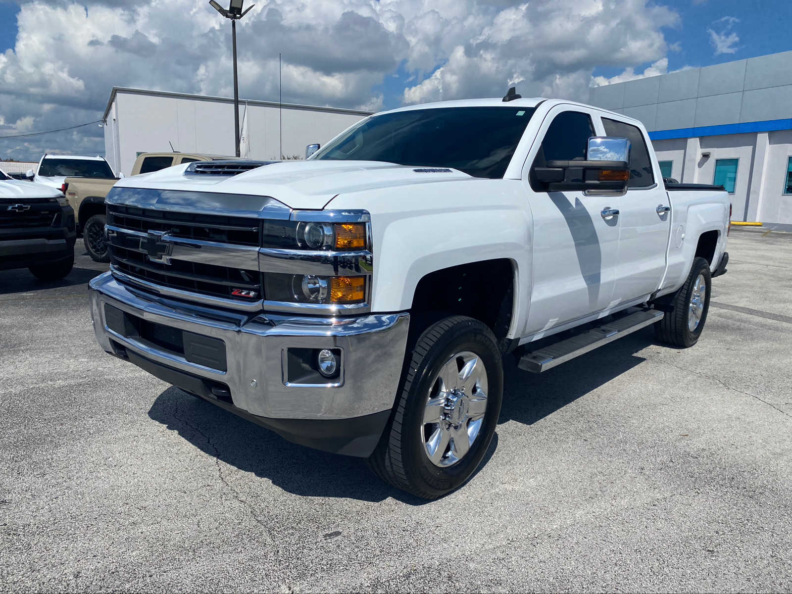 2019 Chevrolet Silverado 2500HD LTZ 4WD Crew Cab 153.7 4