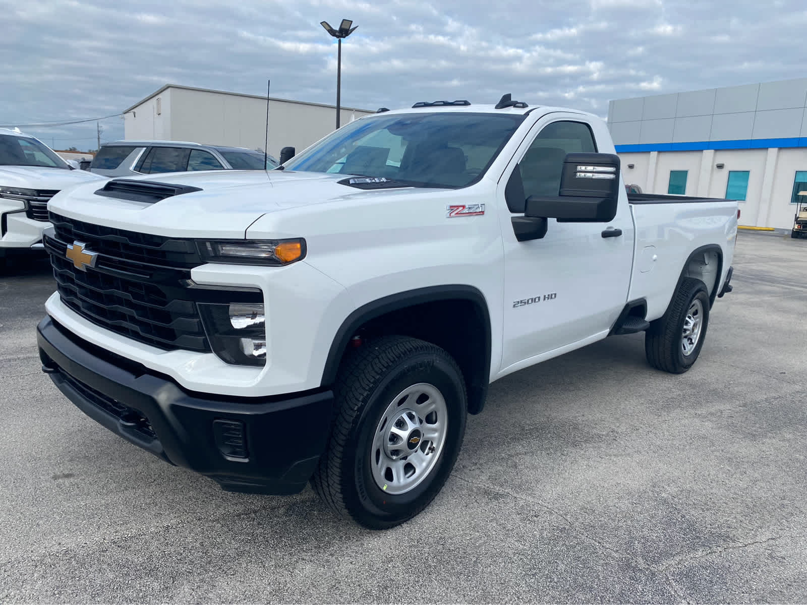 2025 Chevrolet Silverado 2500HD Work Truck 4WD Reg Cab 142 4