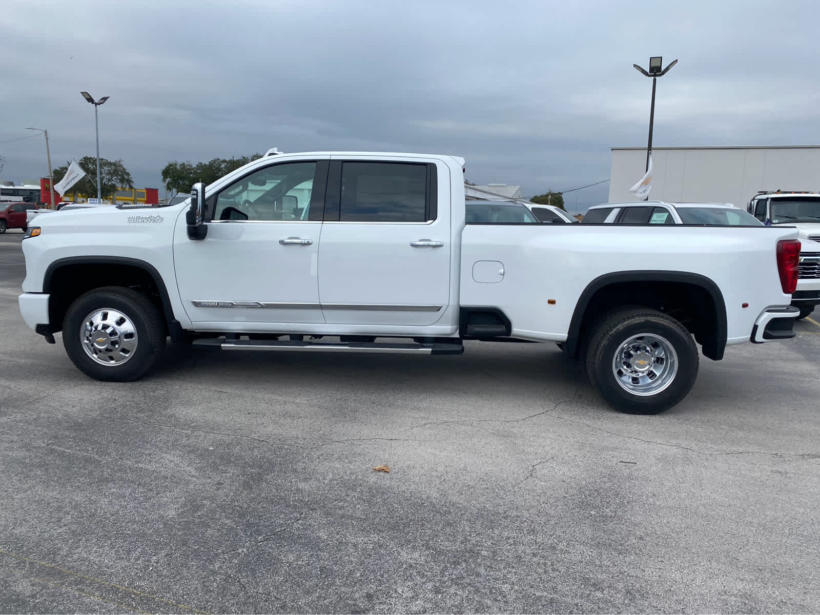 2025 Chevrolet Silverado 3500HD High Country 4WD Crew Cab 172 5