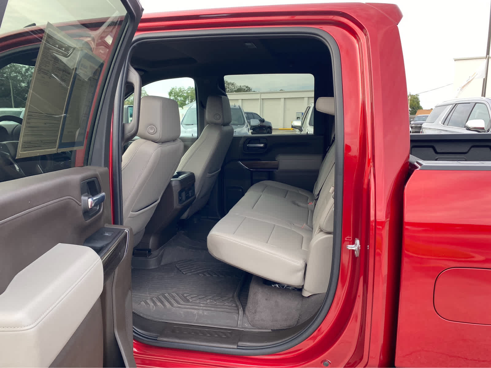 2022 Chevrolet Silverado 3500HD LT 4WD Crew Cab 172 13