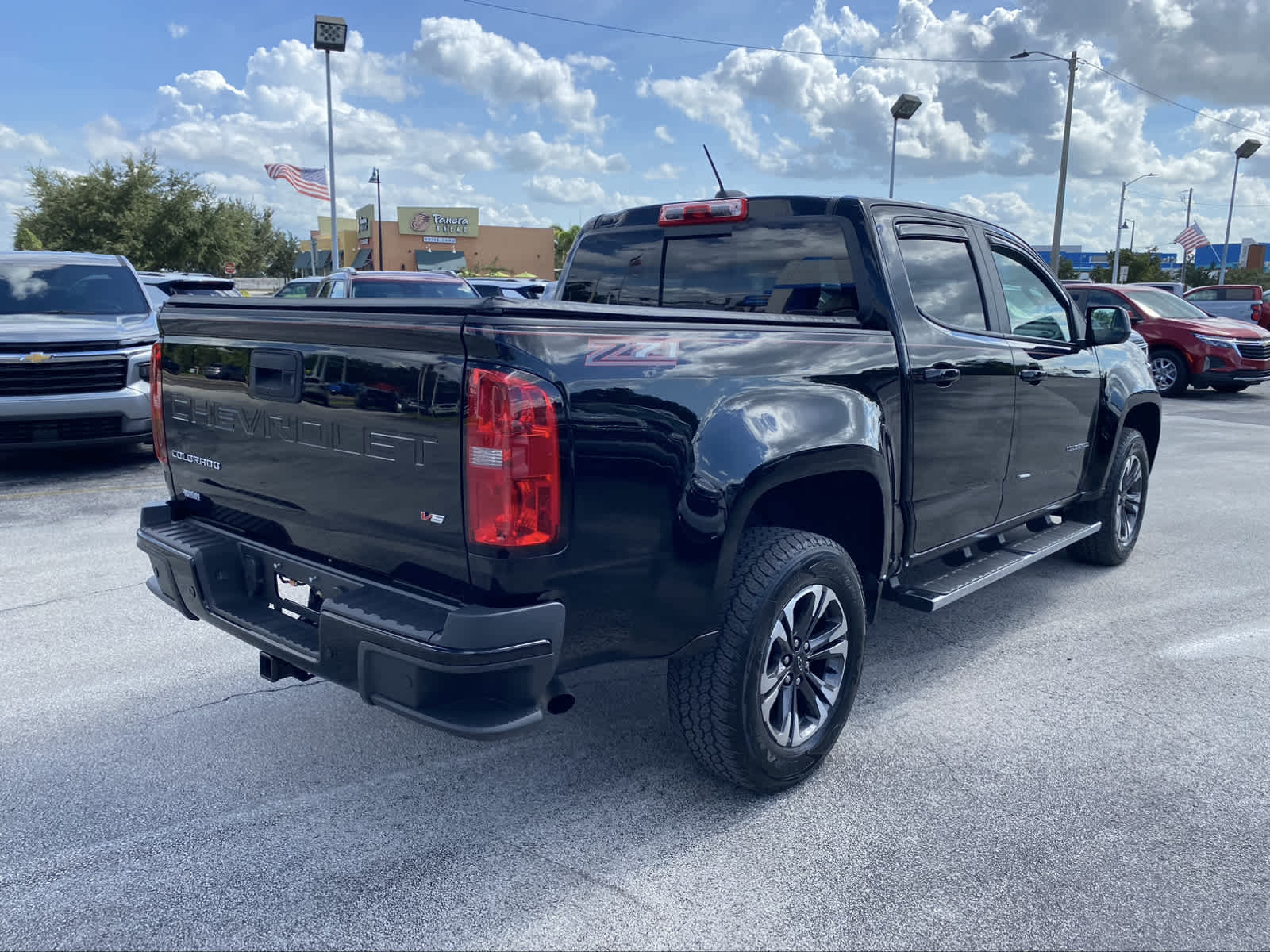 2022 Chevrolet Colorado 2WD Z71 Crew Cab 128 8