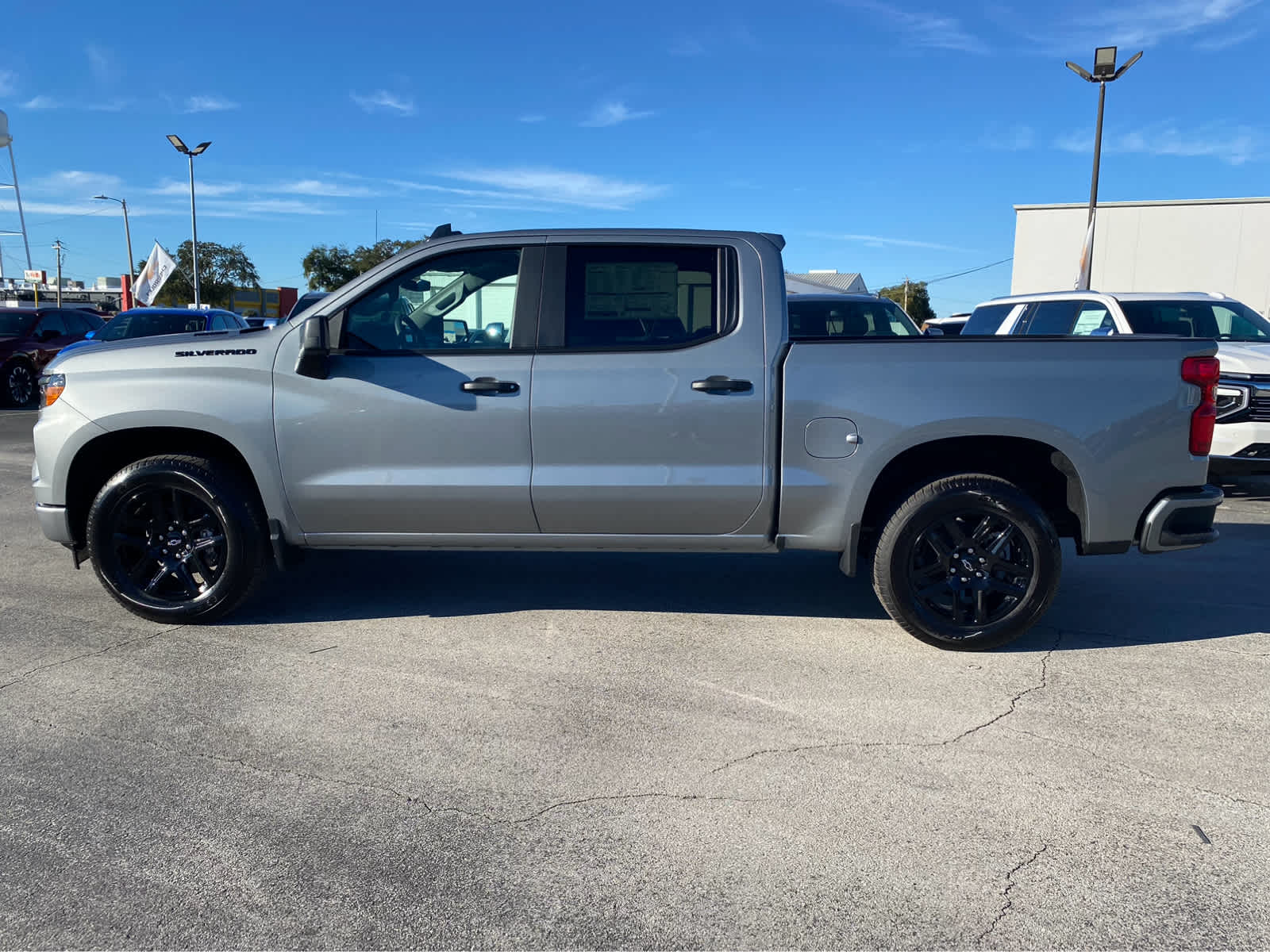 2025 Chevrolet Silverado 1500 Custom 2WD Crew Cab 147 5