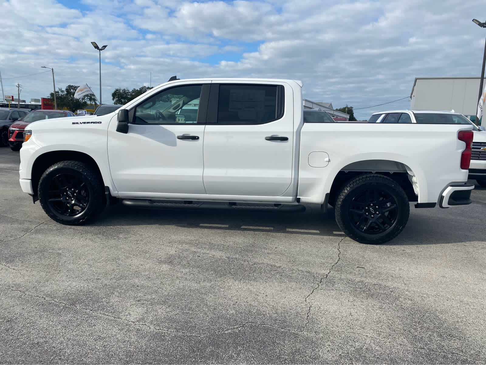 2025 Chevrolet Silverado 1500 Custom 2WD Crew Cab 147 5