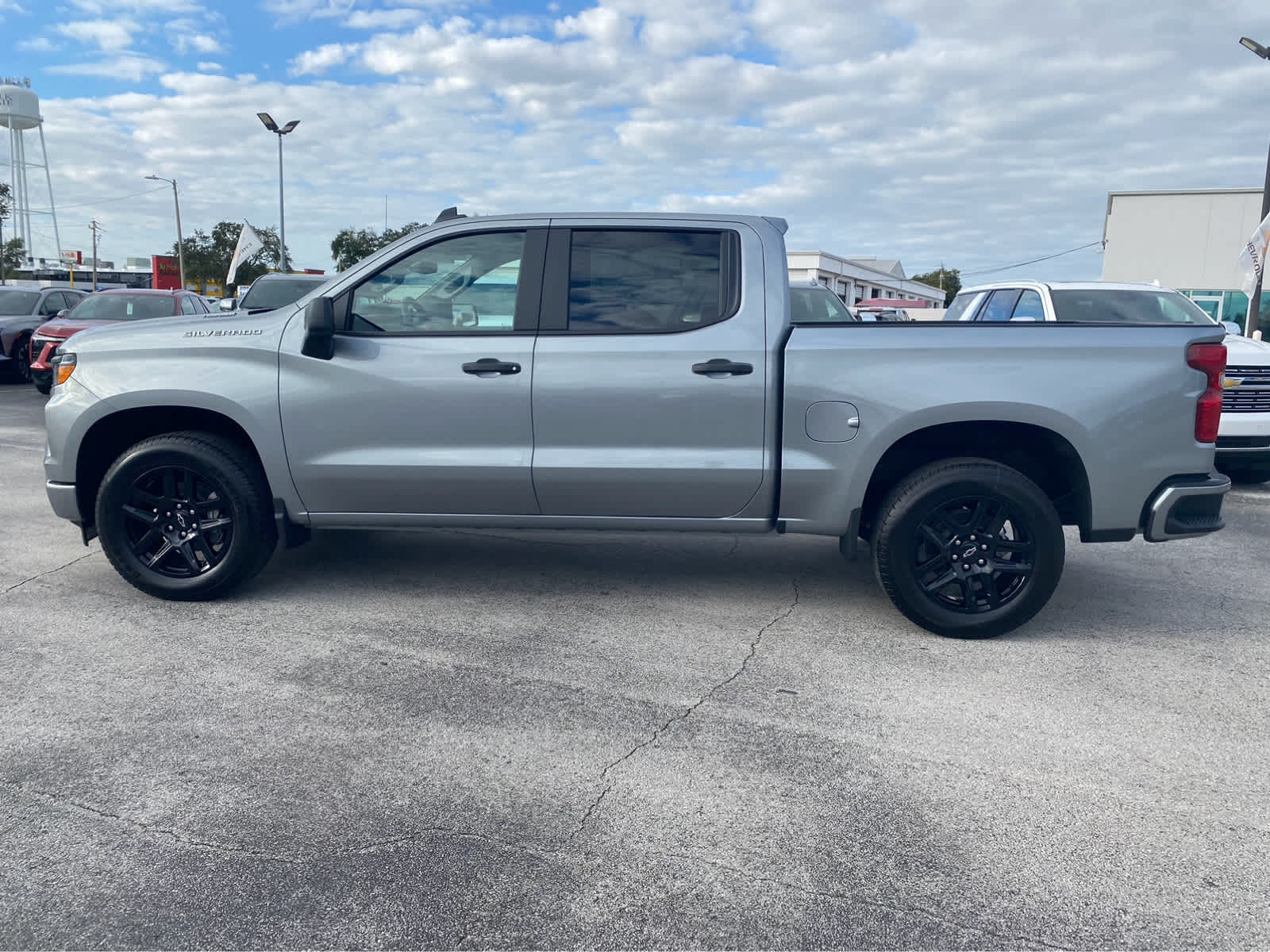 2025 Chevrolet Silverado 1500 Custom 2WD Crew Cab 147 5