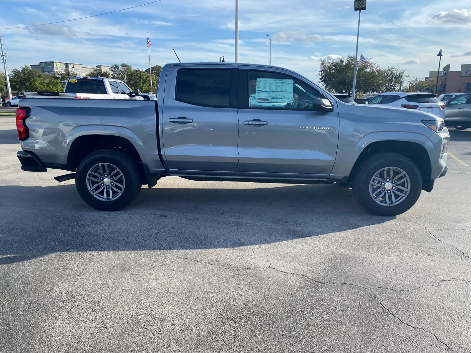 2024 Chevrolet Colorado 2WD LT Crew Cab 9