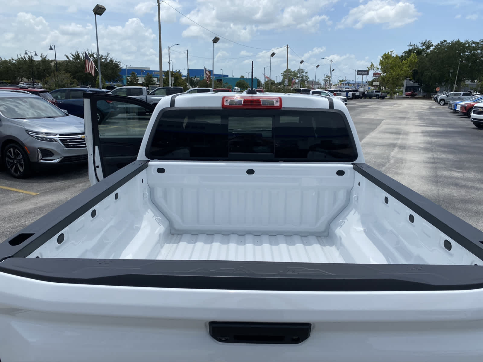 2024 Chevrolet Colorado 2WD LT Crew Cab 12