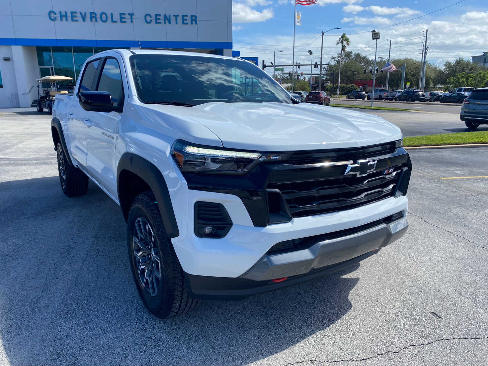 2024 Chevrolet Colorado 4WD Z71 Crew Cab 2