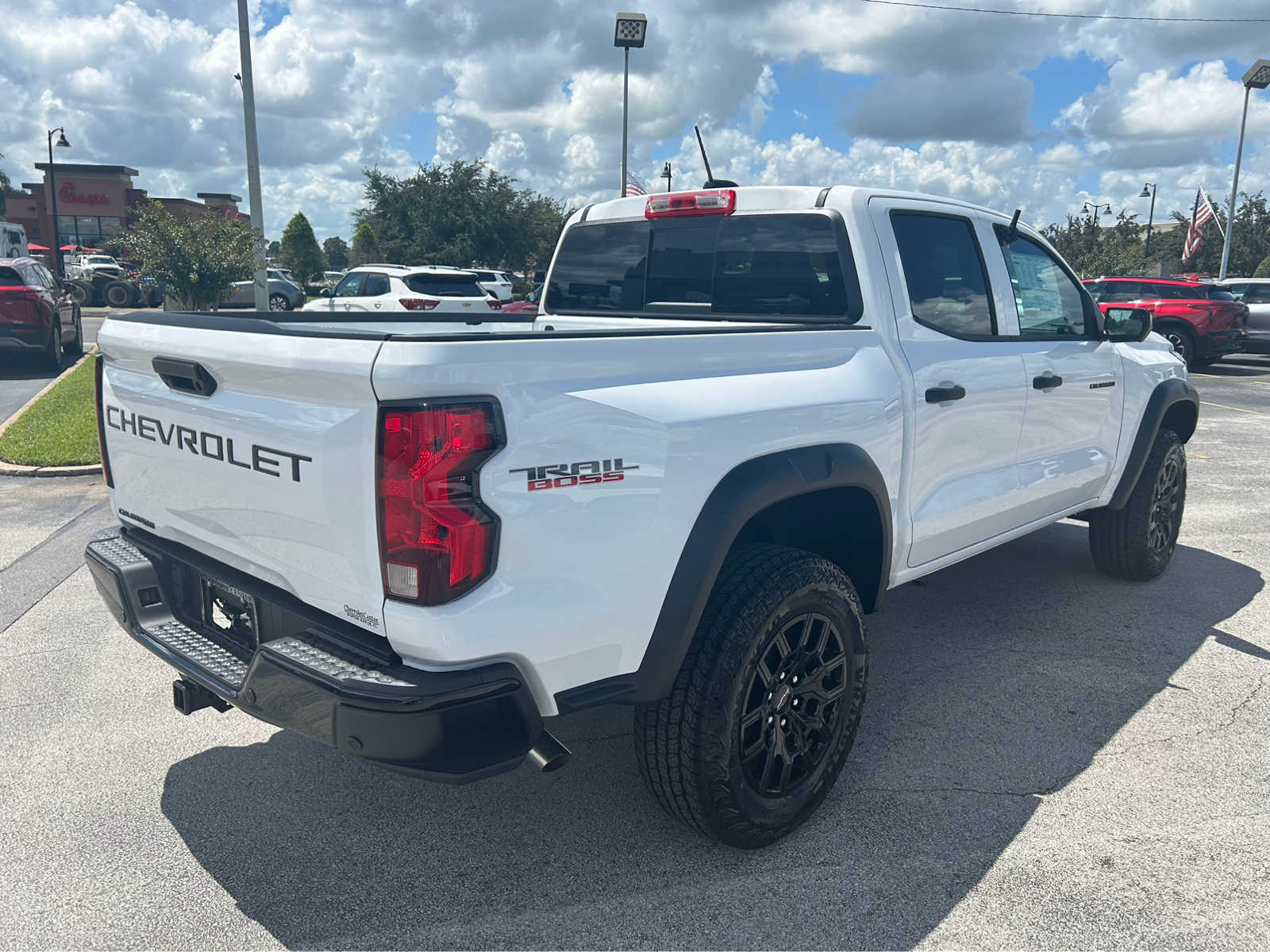 2024 Chevrolet Colorado 4WD Trail Boss Crew Cab 8