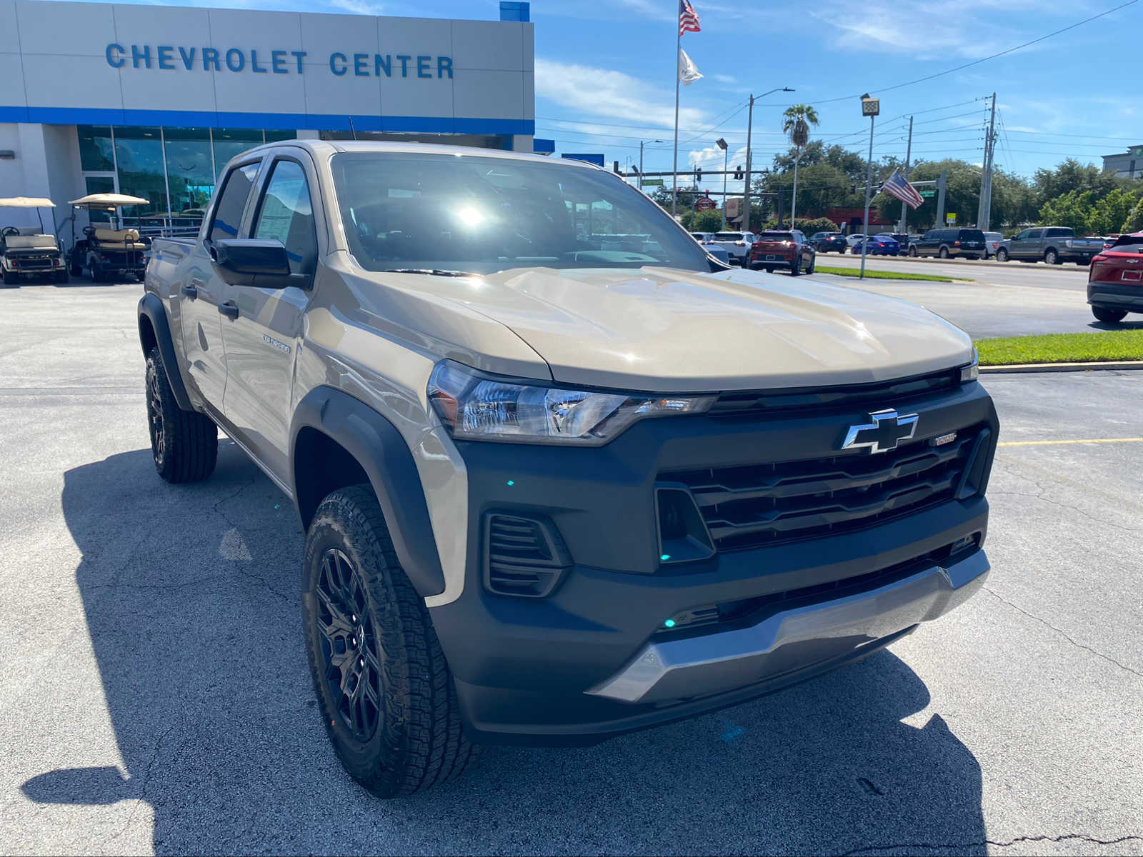 2024 Chevrolet Colorado 4WD Trail Boss Crew Cab 2