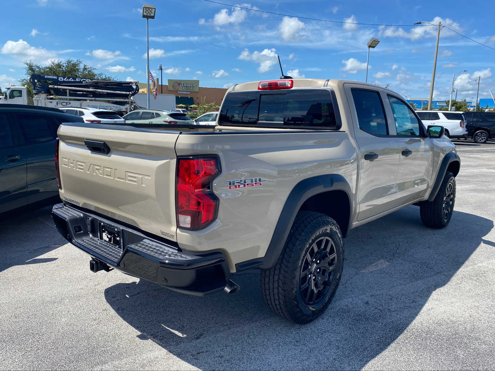 2024 Chevrolet Colorado 4WD Trail Boss Crew Cab 8