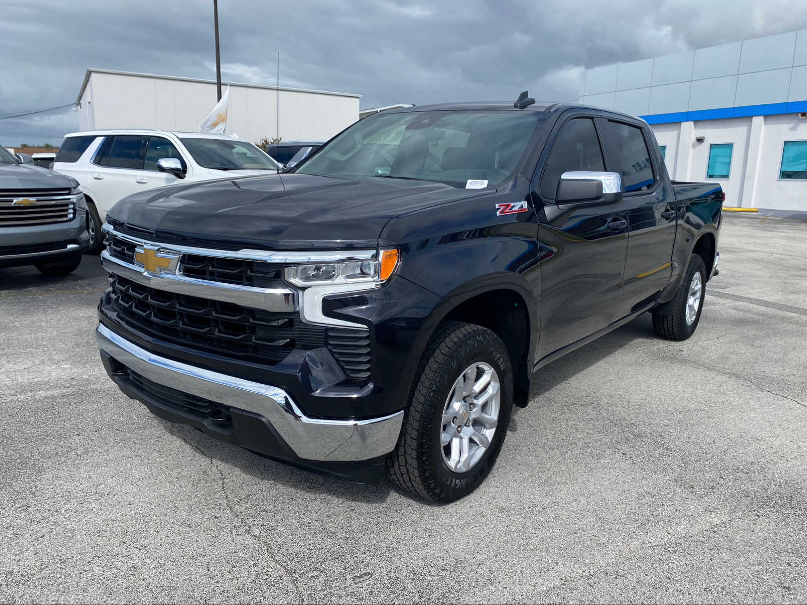 2024 Chevrolet Silverado 1500 LT 4WD Crew Cab 147 4