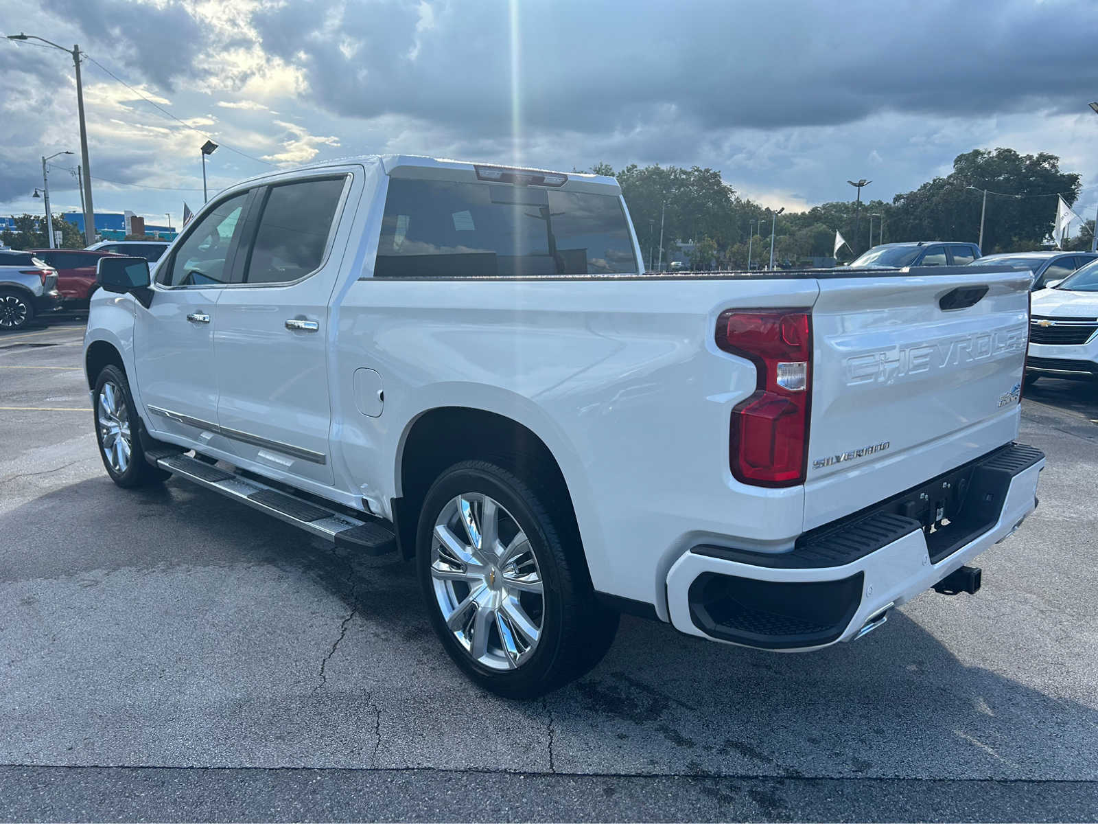 2024 Chevrolet Silverado 1500 High Country 4WD Crew Cab 147 6