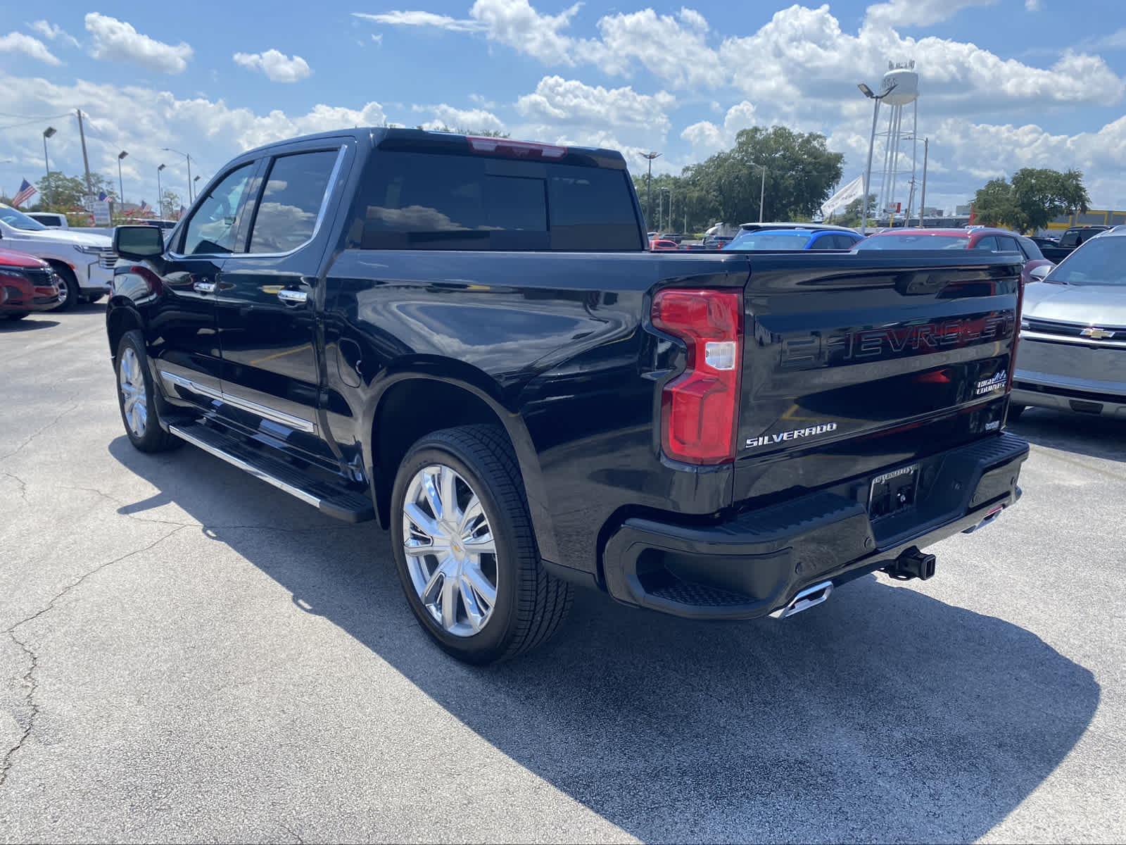 2024 Chevrolet Silverado 1500 High Country 4WD Crew Cab 147 6