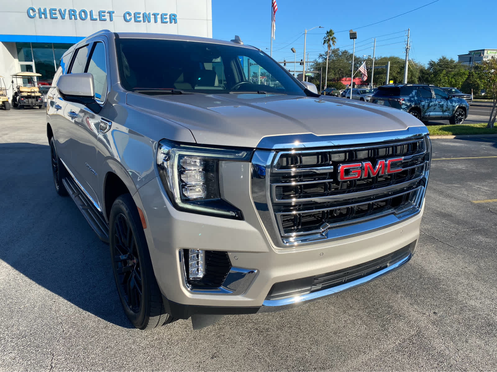 2023 GMC Yukon XL SLT 2