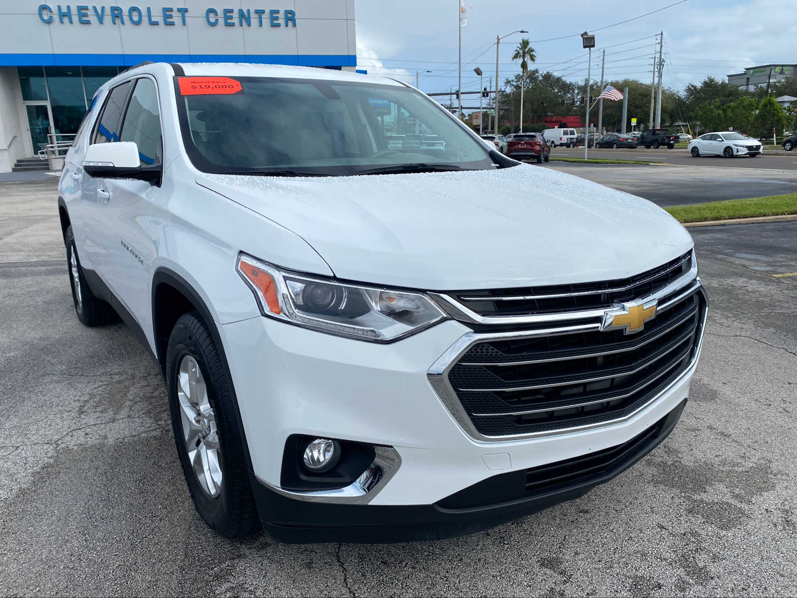 2019 Chevrolet Traverse LT Cloth 2