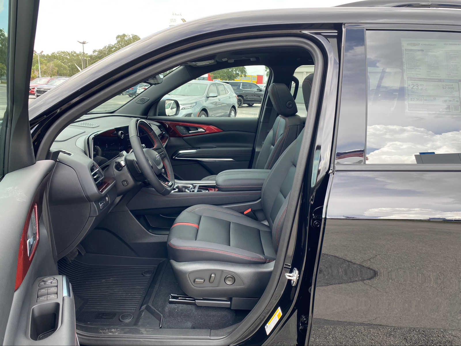 2024 Chevrolet Traverse FWD RS 15