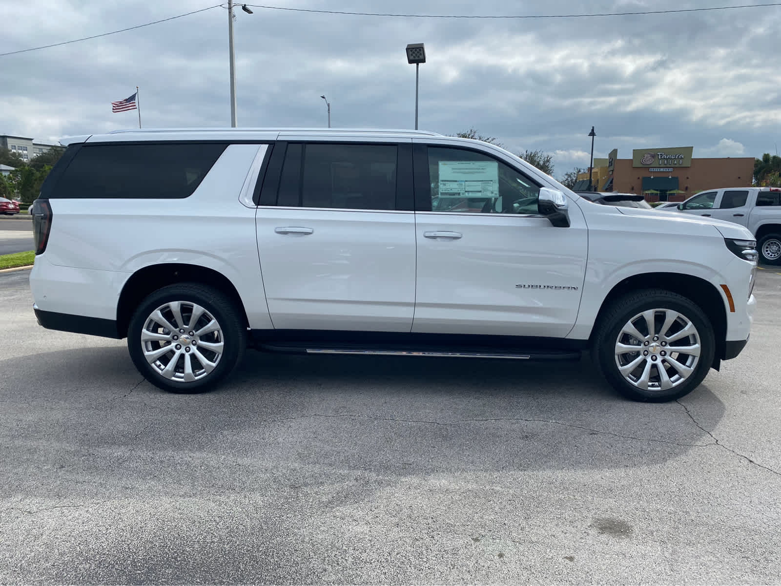 2025 Chevrolet Suburban Premier 9