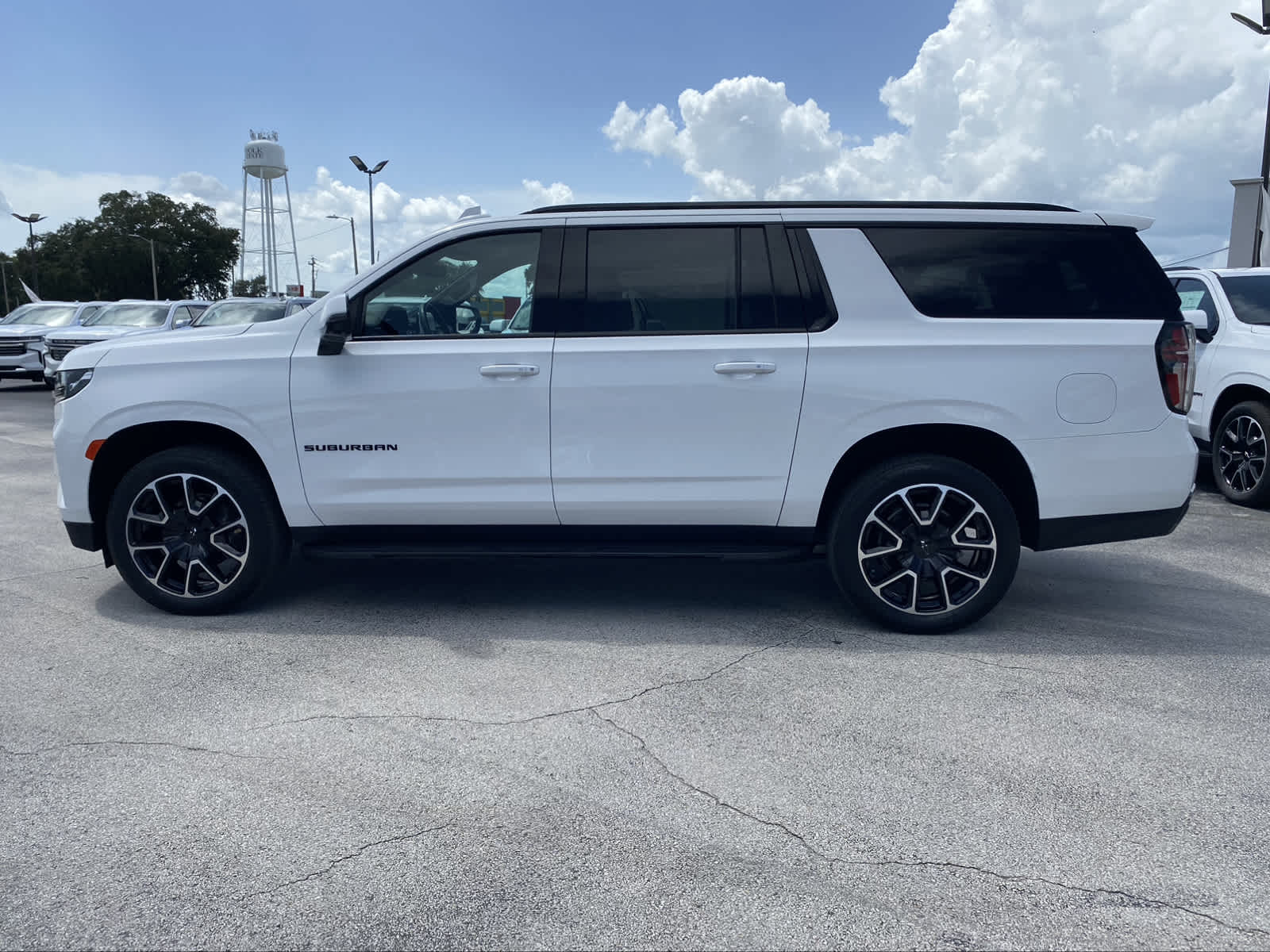 2022 Chevrolet Suburban RST 5