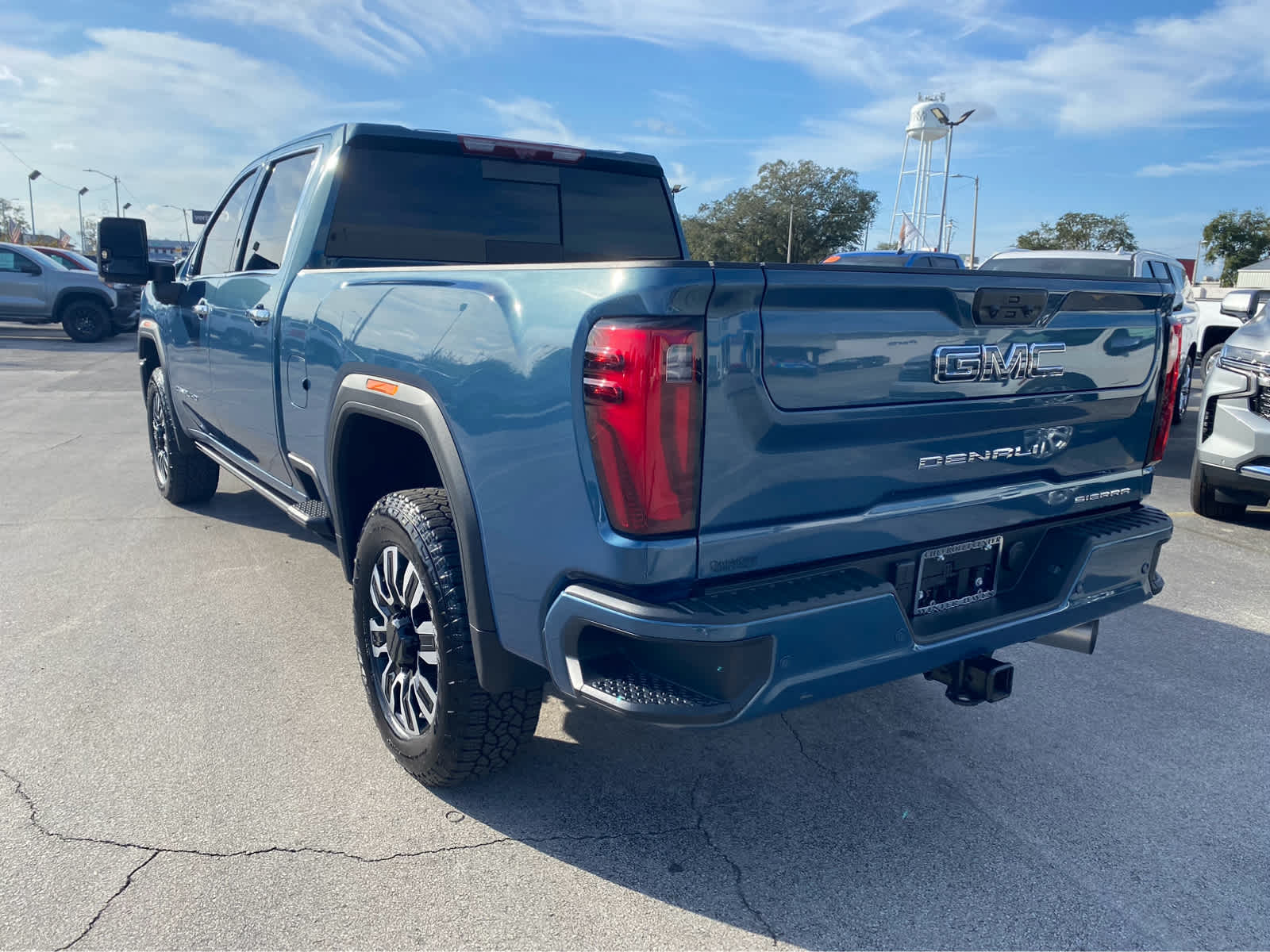 2024 GMC Sierra 2500HD Denali Ultimate 4WD Crew Cab 159 6