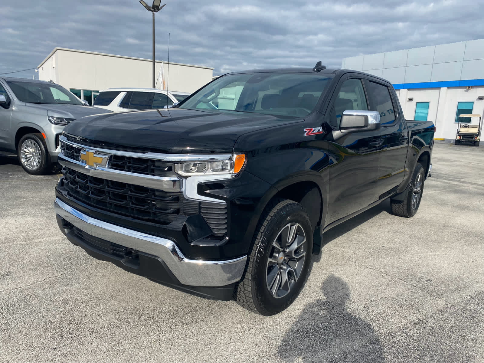 2025 Chevrolet Silverado 1500 LT 4WD Crew Cab 147 4