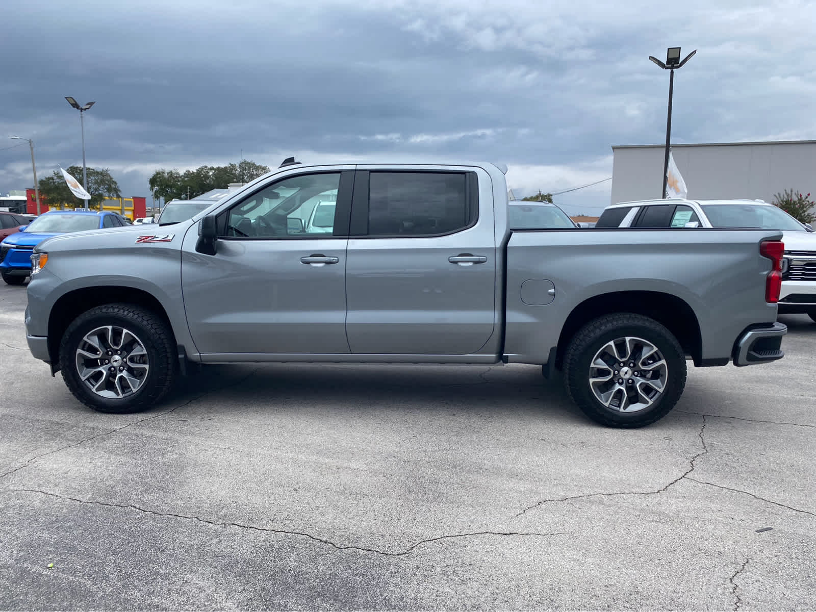 2025 Chevrolet Silverado 1500 RST 4WD Crew Cab 147 5