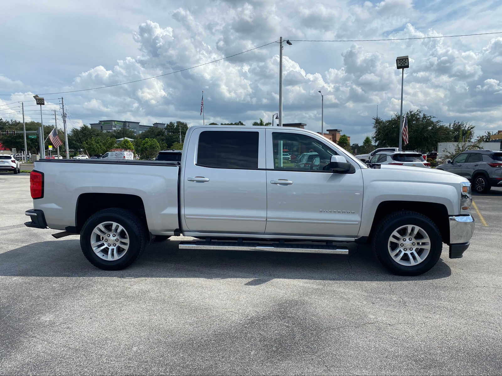 2018 Chevrolet Silverado 1500 LT 2WD Crew Cab 143.5 9