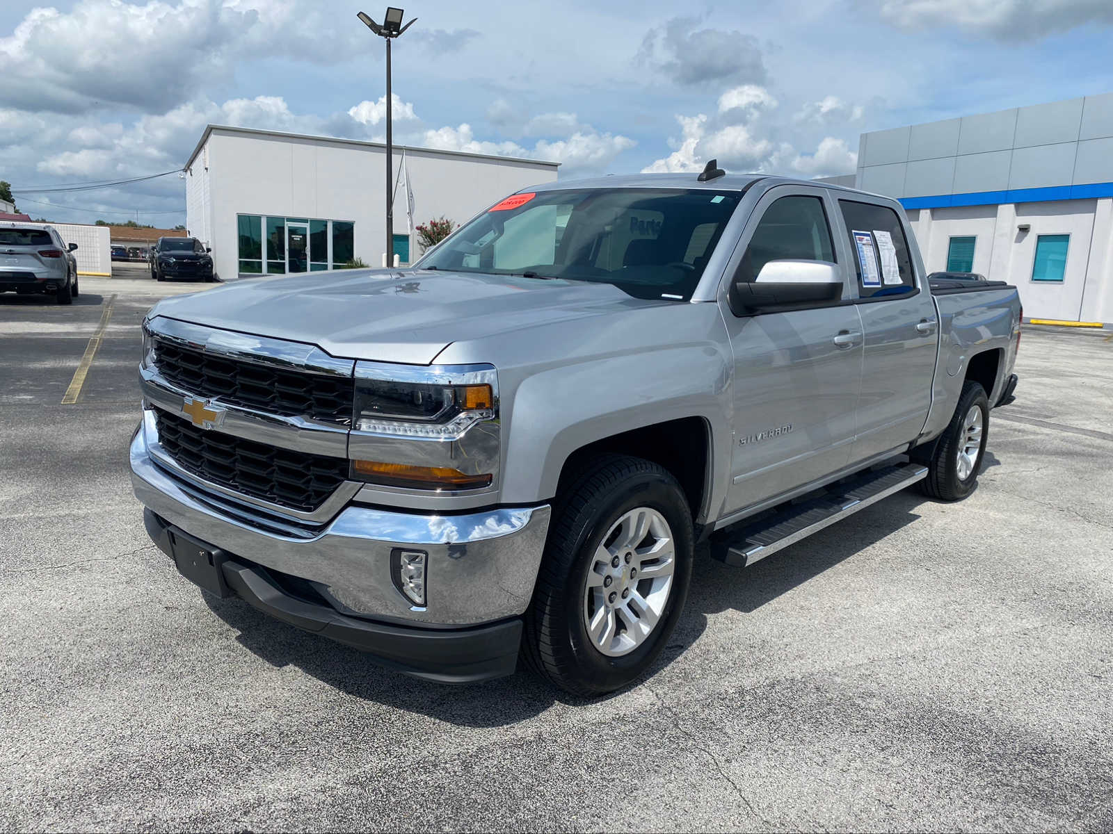 2018 Chevrolet Silverado 1500 LT 2WD Crew Cab 143.5 4