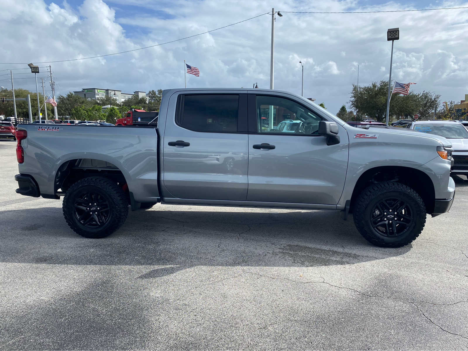 2024 Chevrolet Silverado 1500 Custom Trail Boss 4WD Crew Cab 147 8