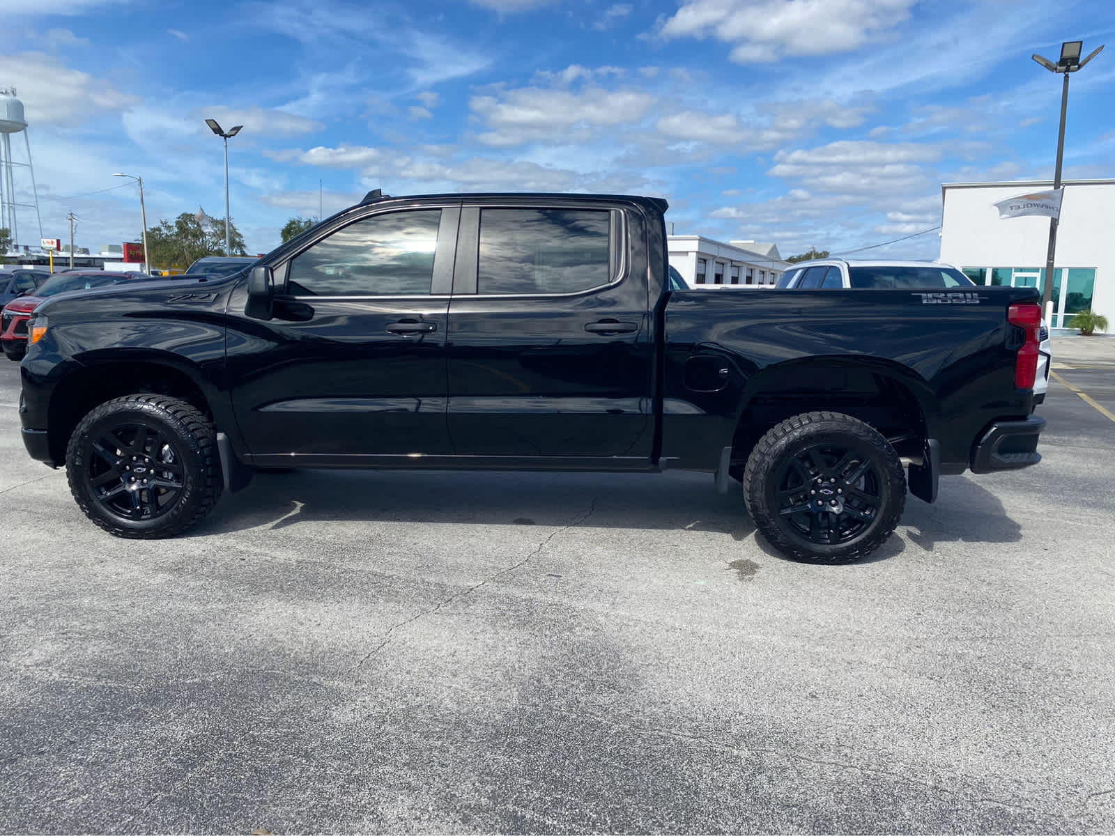 2024 Chevrolet Silverado 1500 Custom Trail Boss 4WD Crew Cab 147 5