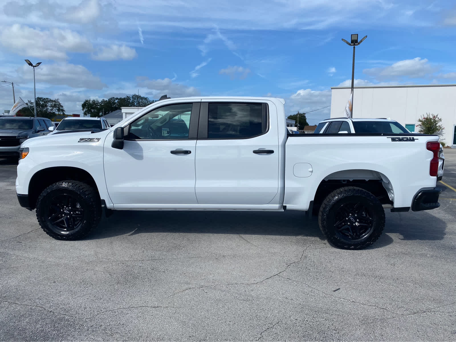 2025 Chevrolet Silverado 1500 Custom Trail Boss 4WD Crew Cab 147 5