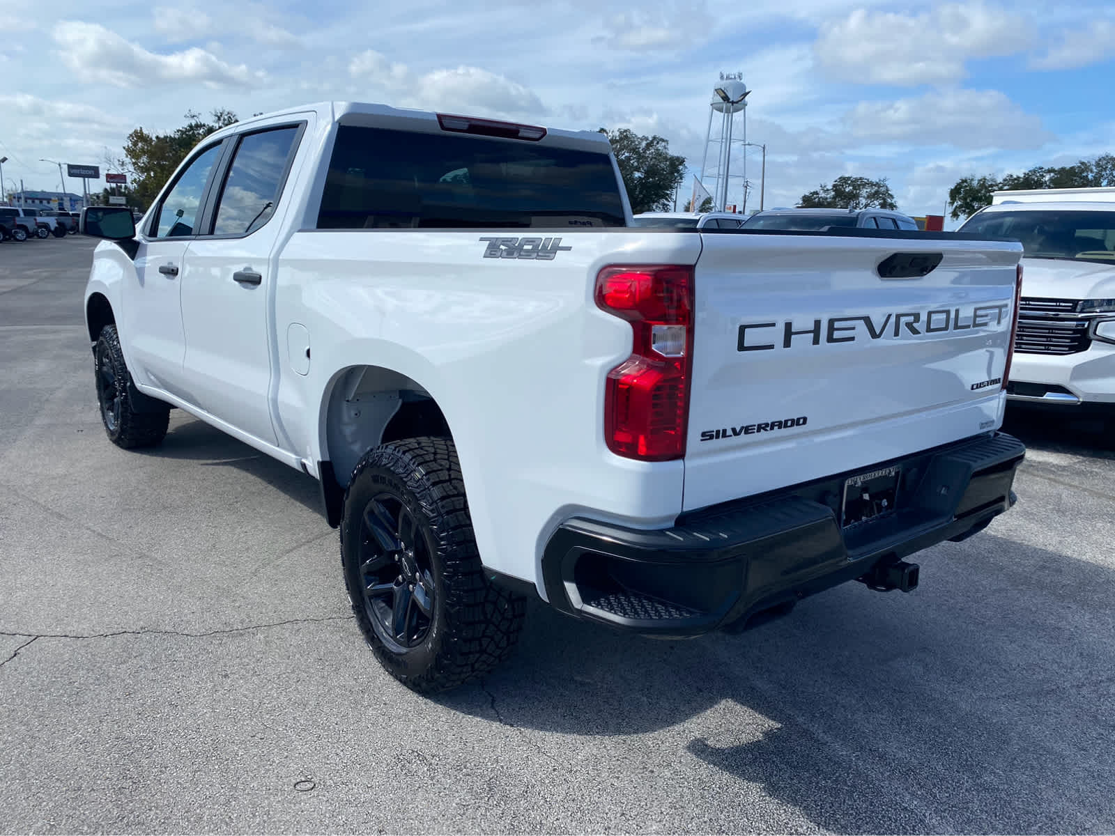 2025 Chevrolet Silverado 1500 Custom Trail Boss 4WD Crew Cab 147 6