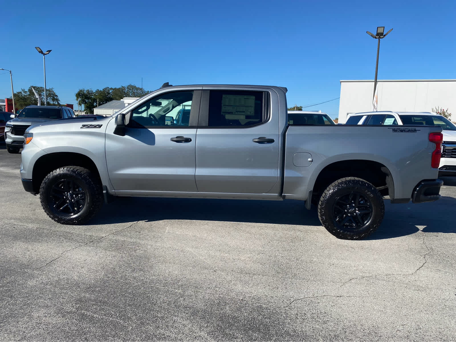 2025 Chevrolet Silverado 1500 Custom Trail Boss 4WD Crew Cab 147 4