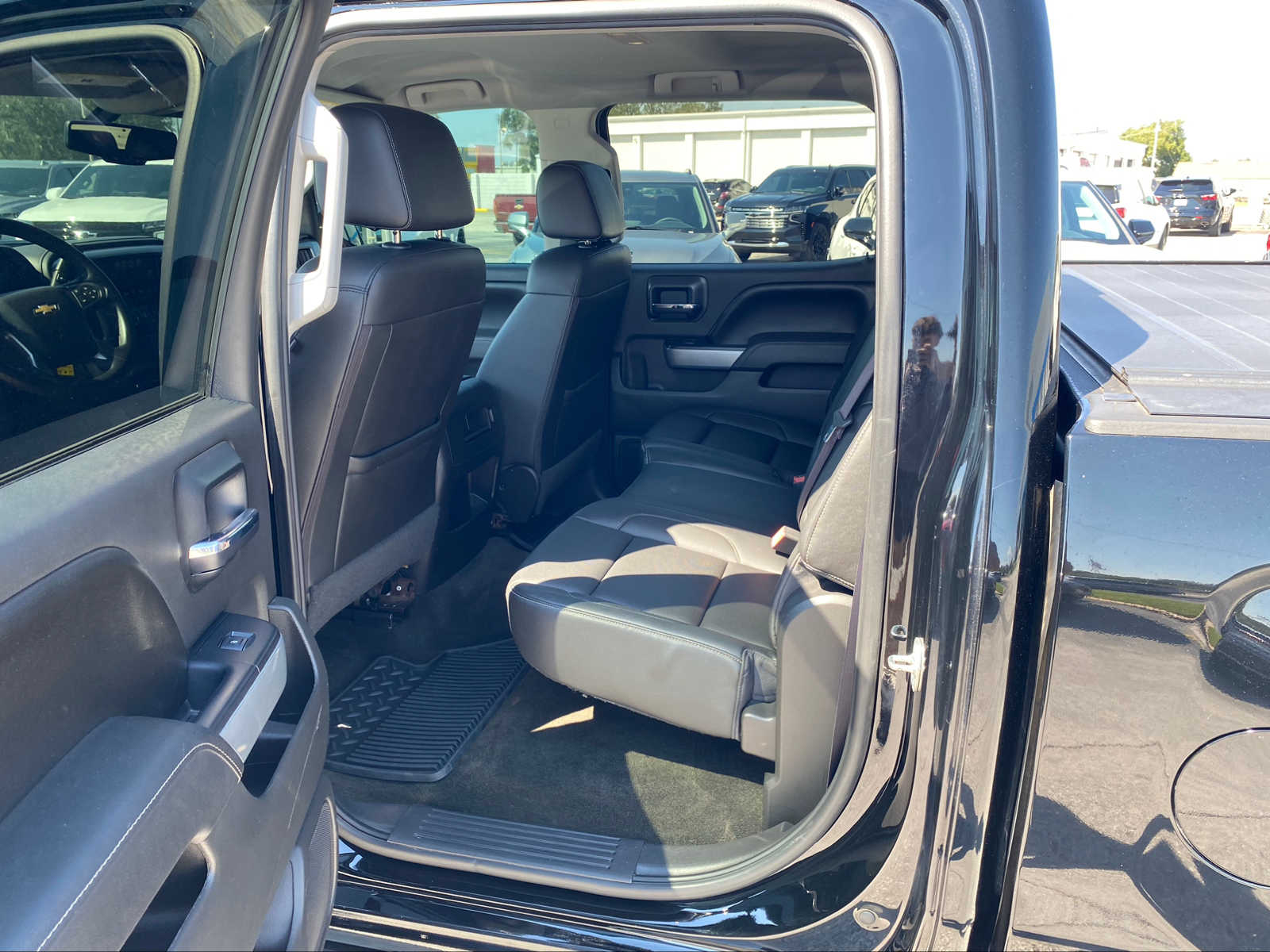 2017 Chevrolet Silverado 1500 LTZ 4WD Crew Cab 143.5 13