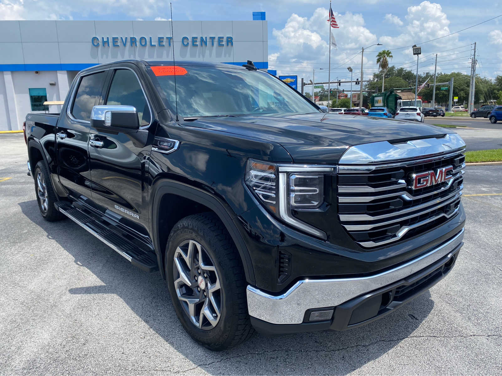 2023 GMC Sierra 1500 SLT 4WD Crew Cab 147 2