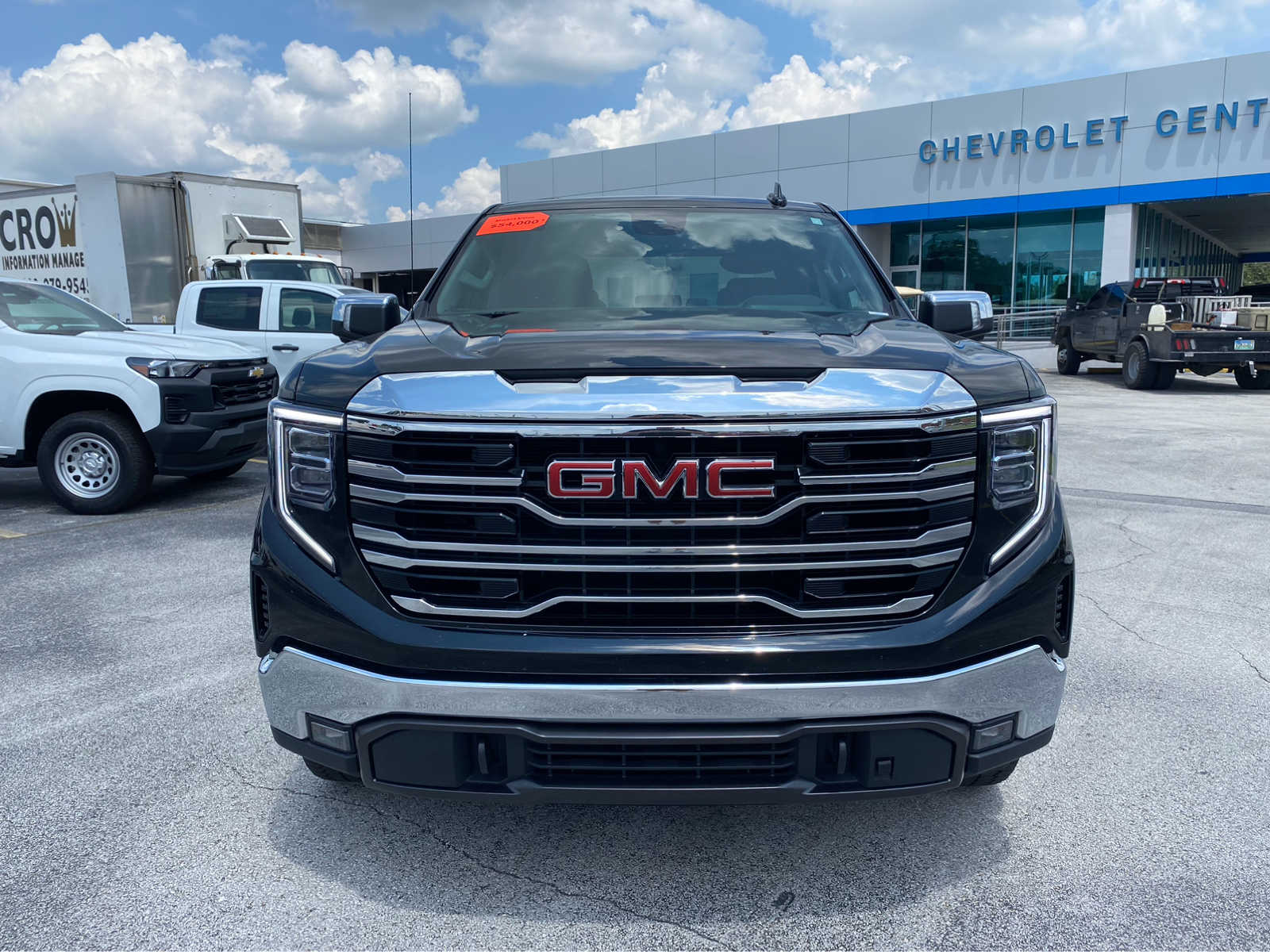 2023 GMC Sierra 1500 SLT 4WD Crew Cab 147 3