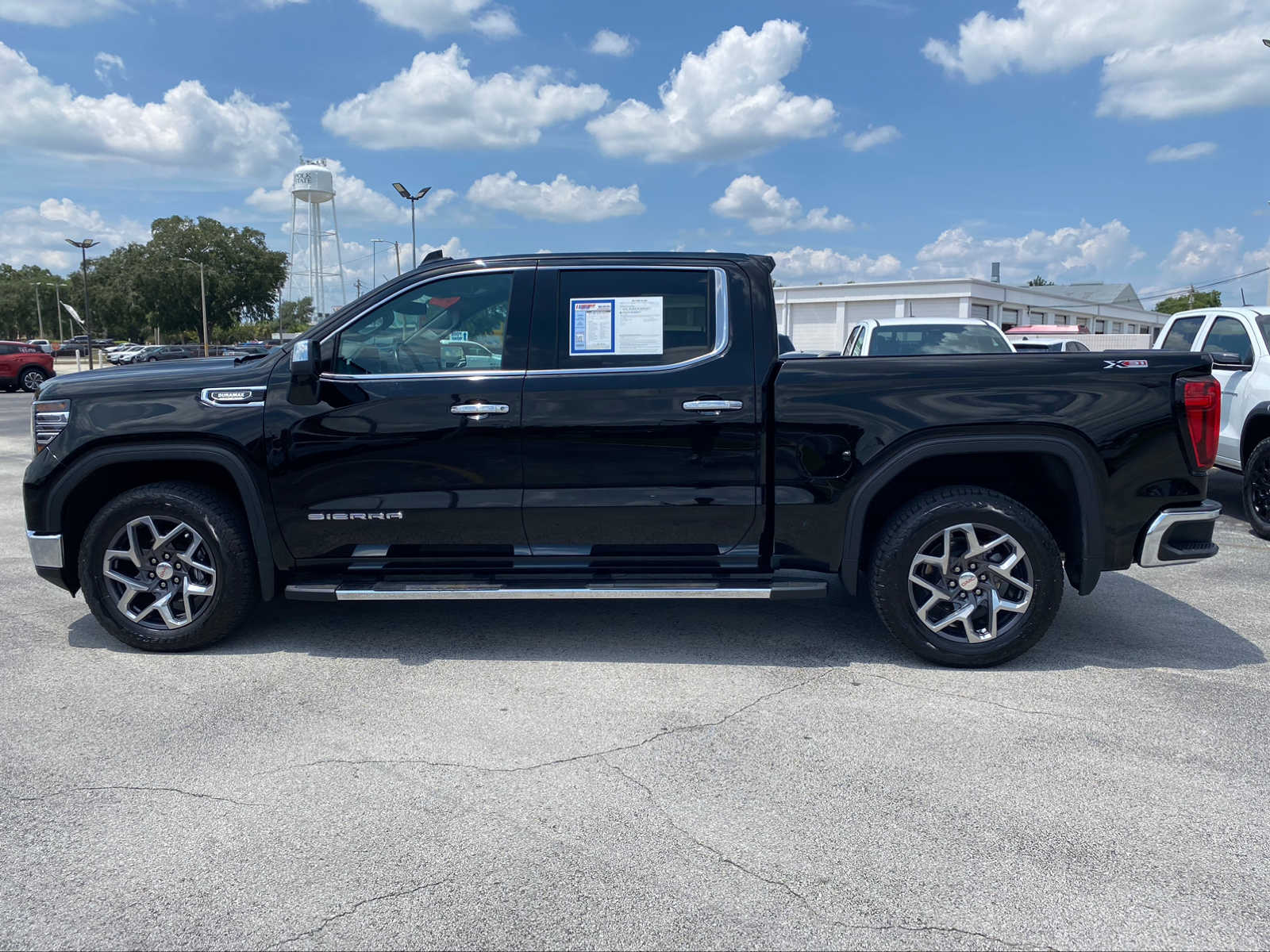 2023 GMC Sierra 1500 SLT 4WD Crew Cab 147 5